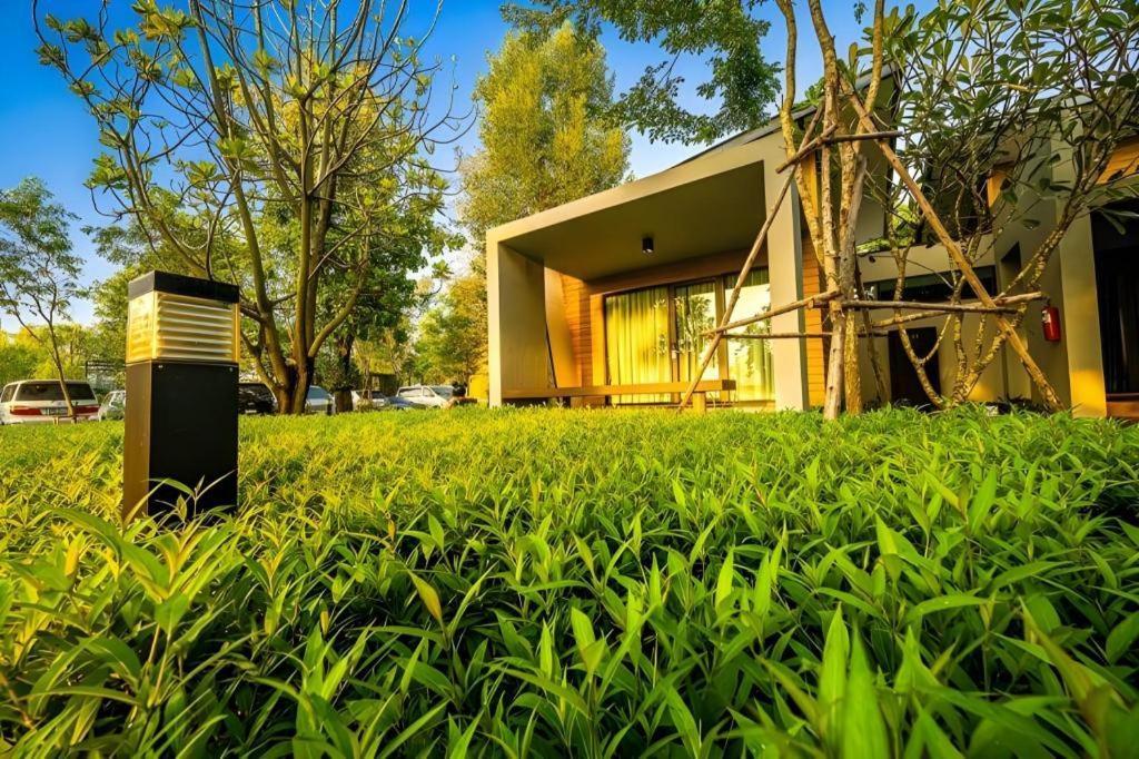 Chatnipa Beach Resort By Morseng Ban Hat Lek Exterior foto
